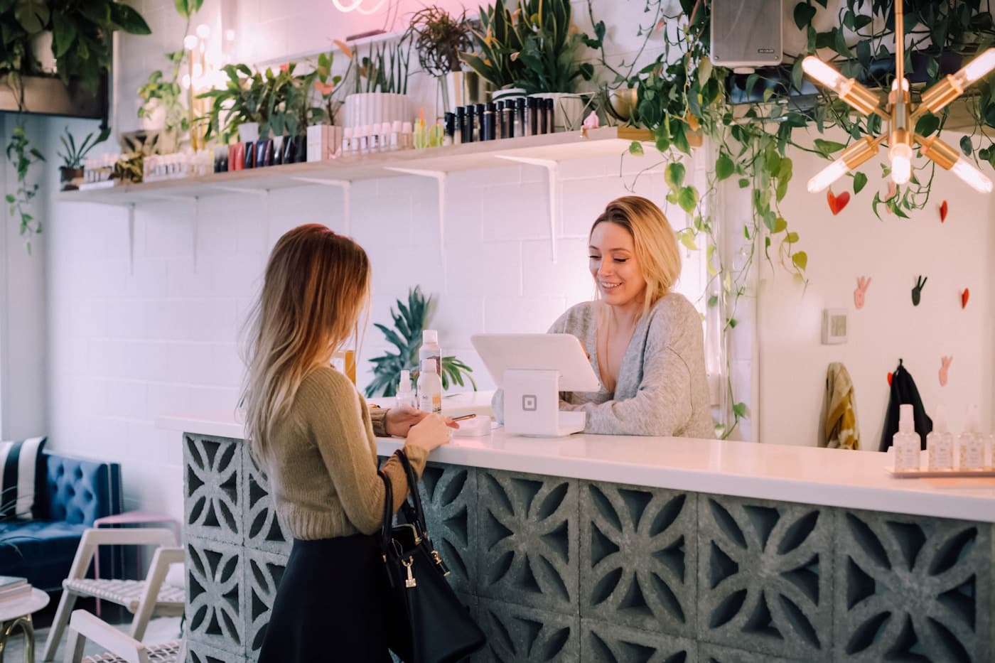 AI Call Receptionist, professional marketing service